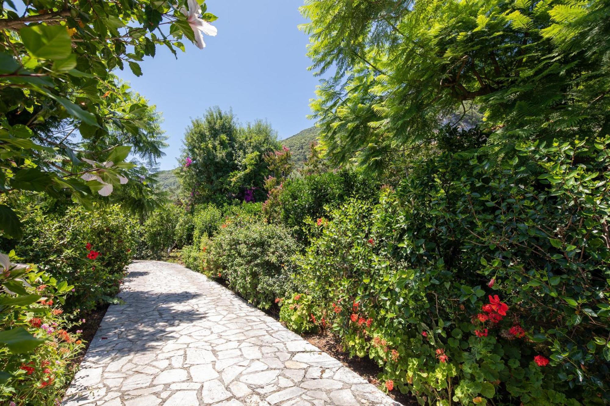 בניטסס Ionian Garden Villas - Villa Pietra מראה חיצוני תמונה