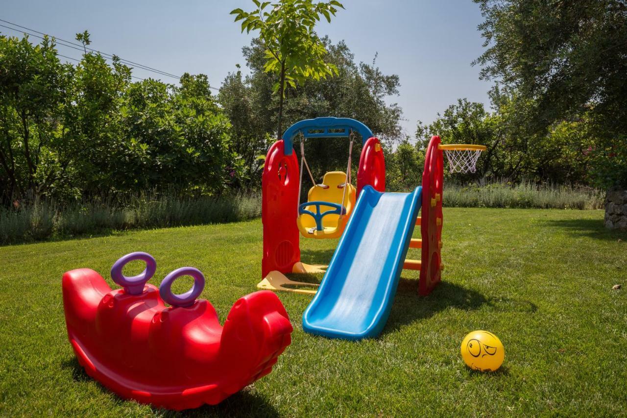 בניטסס Ionian Garden Villas - Villa Pietra מראה חיצוני תמונה